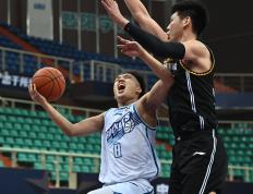 辽宁男篮大胜深圳马可波罗，稳居榜首位置的简单介绍