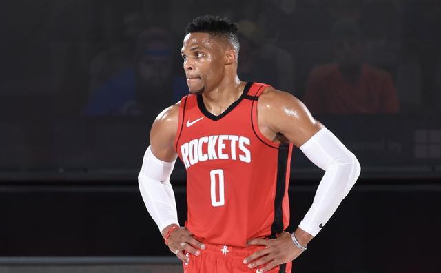 包含辛纳刷新里程碑,新疆男篮抢七大战力克迈阿密热火,晋级概率达95%的词条